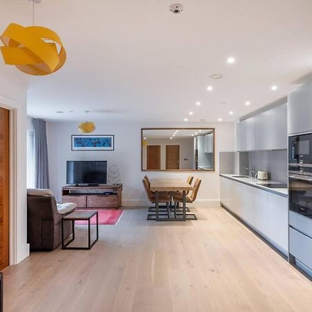 Apartamento Stylish 2 Bed 2 Bath In Highgate & Free Parking Londres Exterior foto