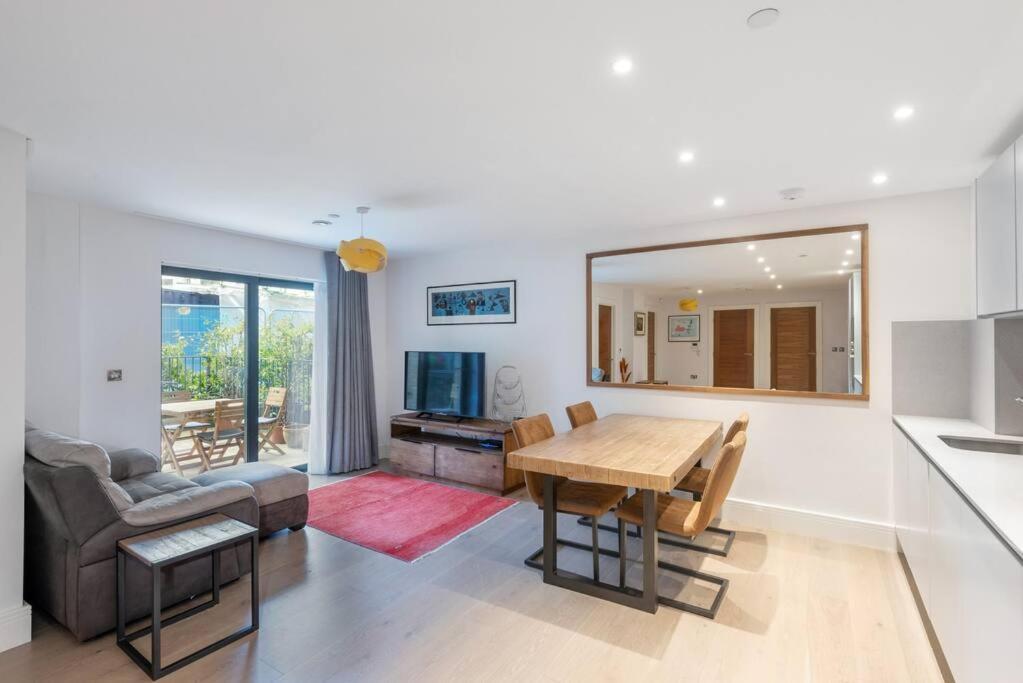 Apartamento Stylish 2 Bed 2 Bath In Highgate & Free Parking Londres Exterior foto